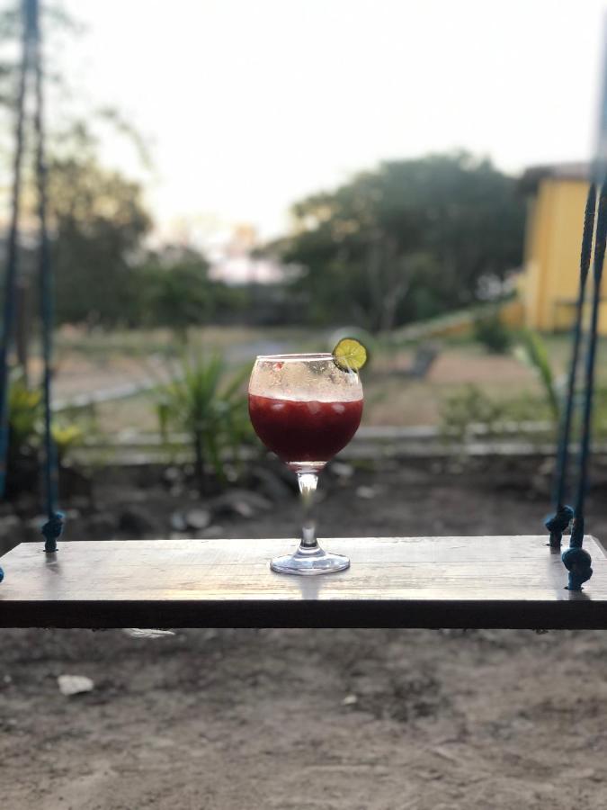 Flat no Condomínio Paraíso Serra Negra - A 200m da Bodega de Véio Bezerros Exterior foto